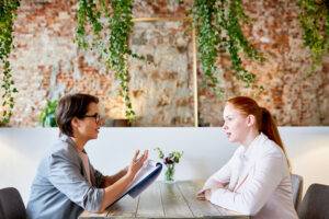 intervista al bar scaled